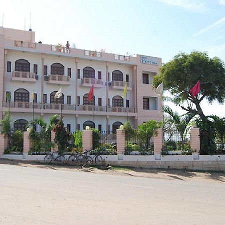Hotel Fort View Tikamgarh المظهر الخارجي الصورة