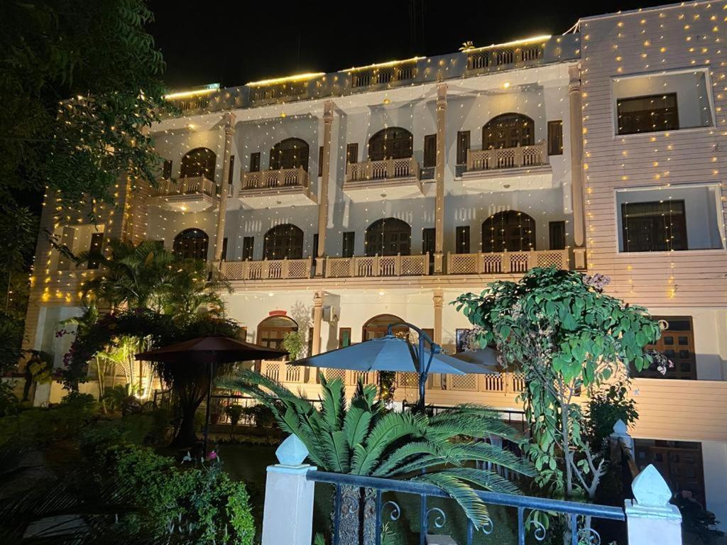 Hotel Fort View Tikamgarh المظهر الخارجي الصورة