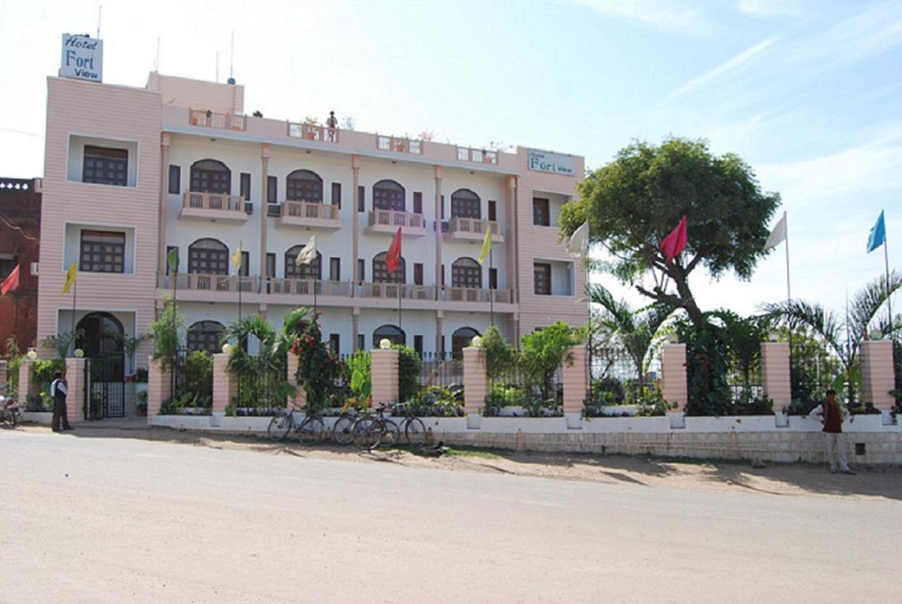 Hotel Fort View Tikamgarh المظهر الخارجي الصورة