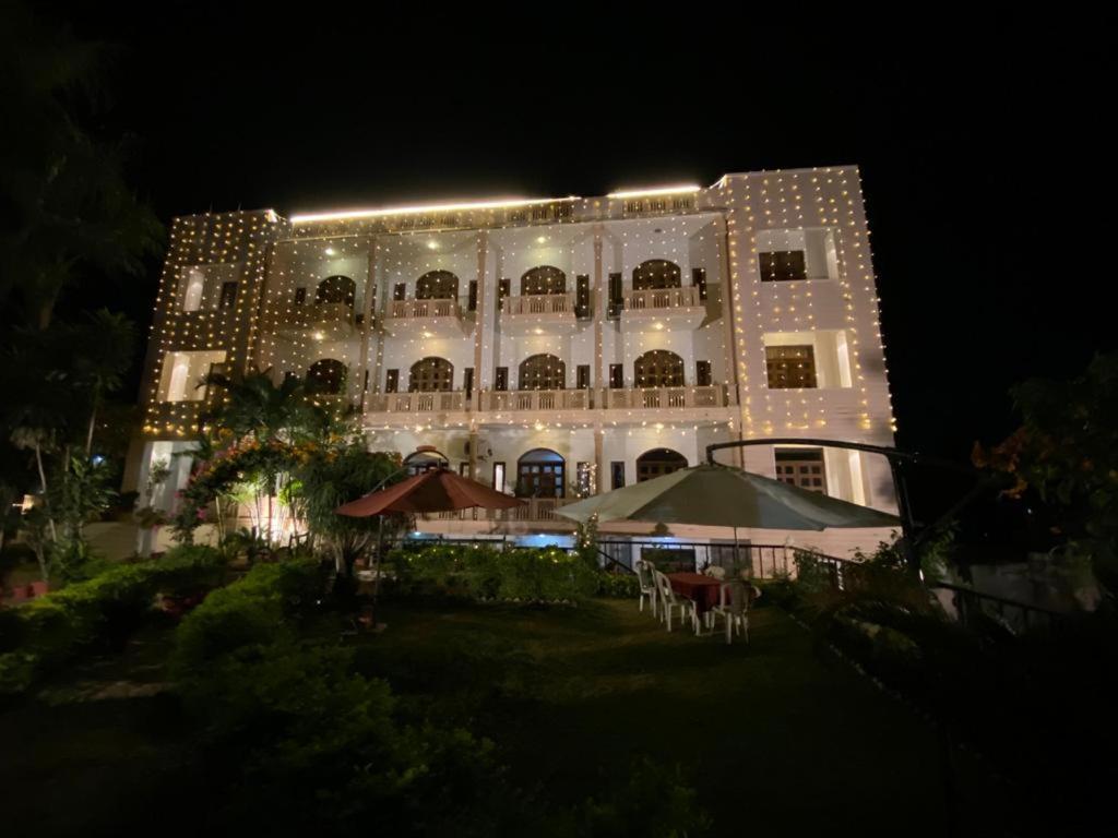 Hotel Fort View Tikamgarh المظهر الخارجي الصورة